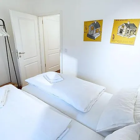 Wassergasse 11 * Регенсбург